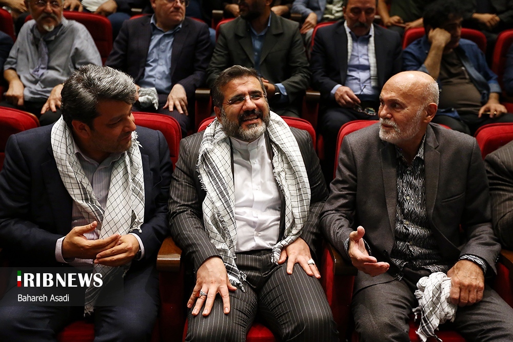 عکس/ نخستین گردهمایی سینماگران انقلاب و دفاع مقدس