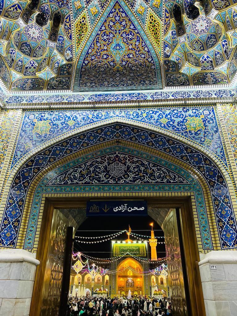 حال و هوای حرم مطهر رضوی شب ولادت امام رئوف(ع)