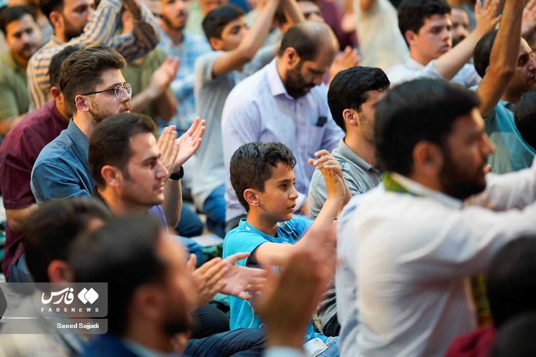 جشن میلاد امام رضا در هیات ریحانه الحسین(ع)