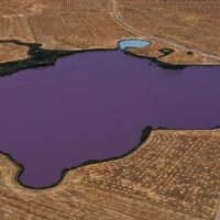 راز دریاچه رنگارنگ عراق