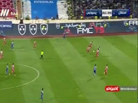 واکنش دیدنی بیرانوند در مصاف تک به تک با قایدی 