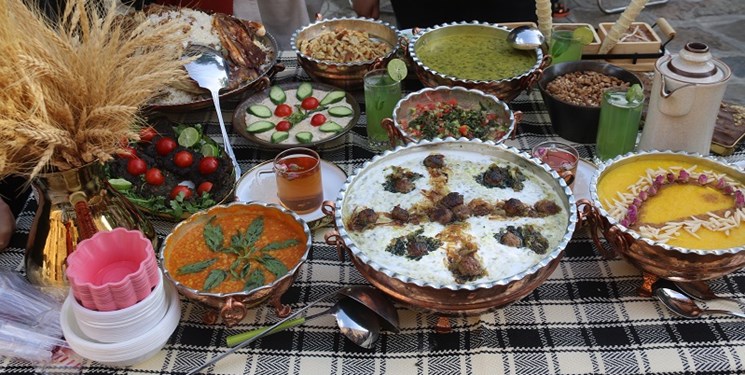 عکس/ برگزاری جشنوارهای با طعم غذاهای محلی کردستان