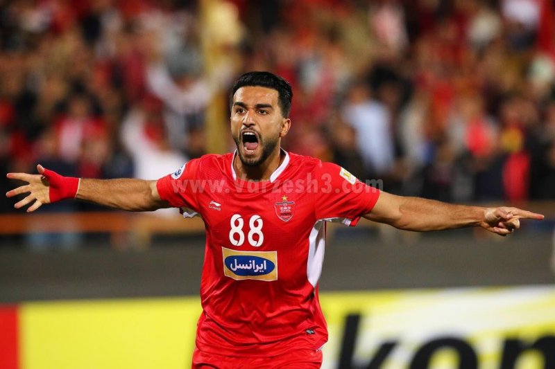 کاپیتان سوم پرسپولیس از لیست دربی خط خورد