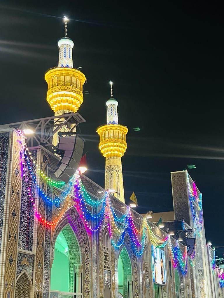 حال و هوای حرم مطهر رضوی شب ولادت امام رئوف(ع)