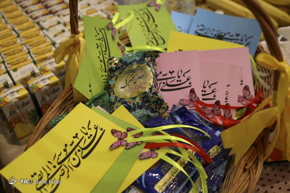 عکس/ جشن میلاد امام رضا (ع) در بخش کودکان مبتلا به سرطان
