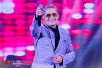 ترانه احساسی و خاطره انگیز «گل هیاهو» با صدای فریدون آسرایی