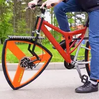دوچرخه چرخ مثلثی، طرحی دیوانه‌وار برای به چالش کشیدن قوانین فیزیک!
