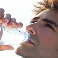 هشدار درباره بطری‌های آب معدنی؛ لطفا سرطان ننوشید! 