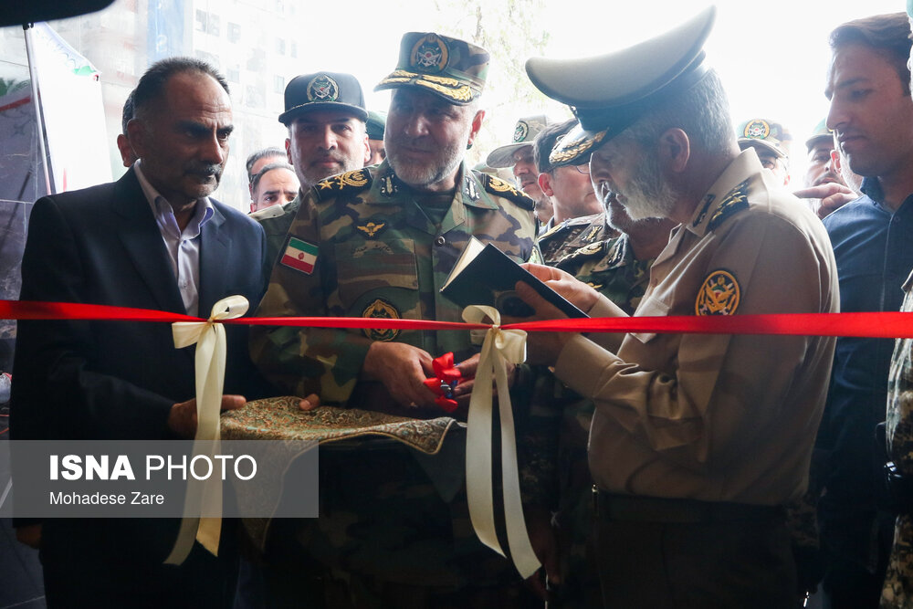 افتتاح خانه‌های سازمانی ارتش با حضور فرمانده کل ارتش