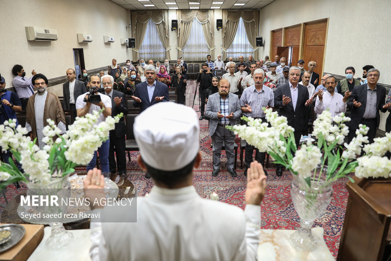 مراسم بزرگداشت سالگرد رحلت امام خمینی (ره) در جامعه زرتشتیان
