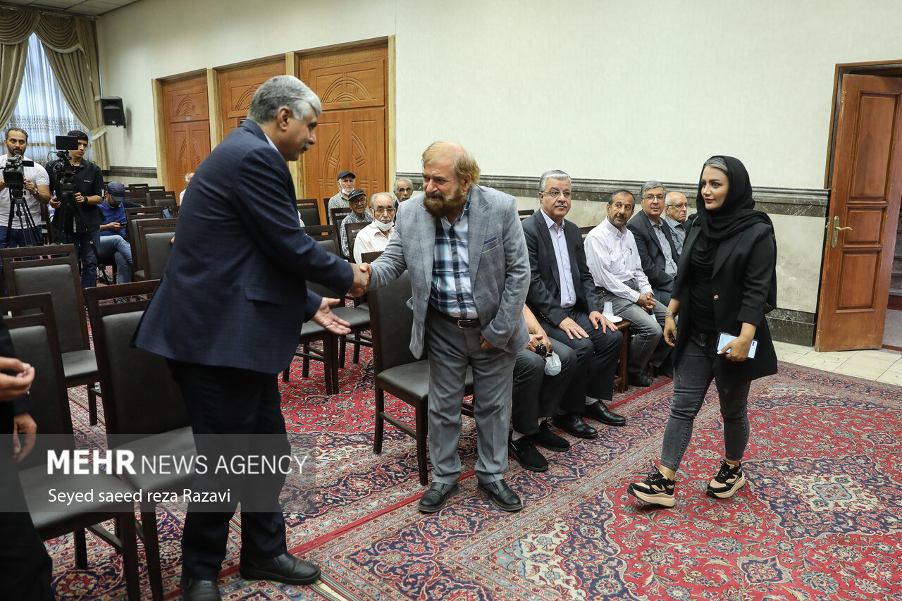 مراسم بزرگداشت سالگرد رحلت امام خمینی (ره) در جامعه زرتشتیان