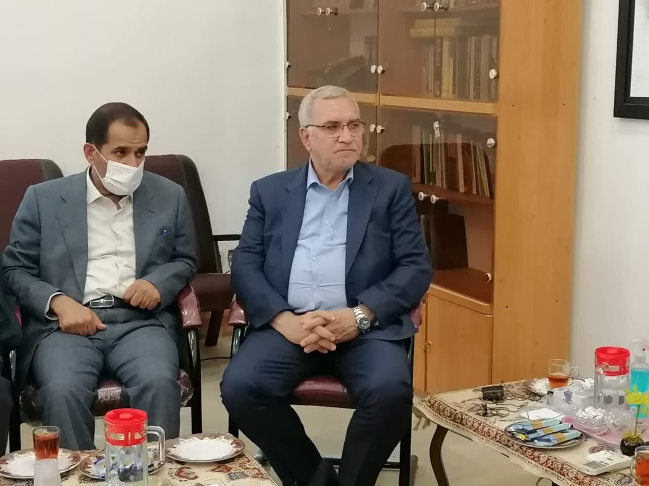 وزیر بهداشت وارد چهارمحال و بختیاری شد