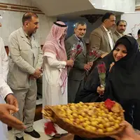استقبال از حاجیان ایرانى در جده با گل، سرود و قهوه عربى