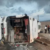 واژگونی اتوبوس در محور دامغان- سمنان؛ ۲۹ مصدوم روانه بیمارستان شدند