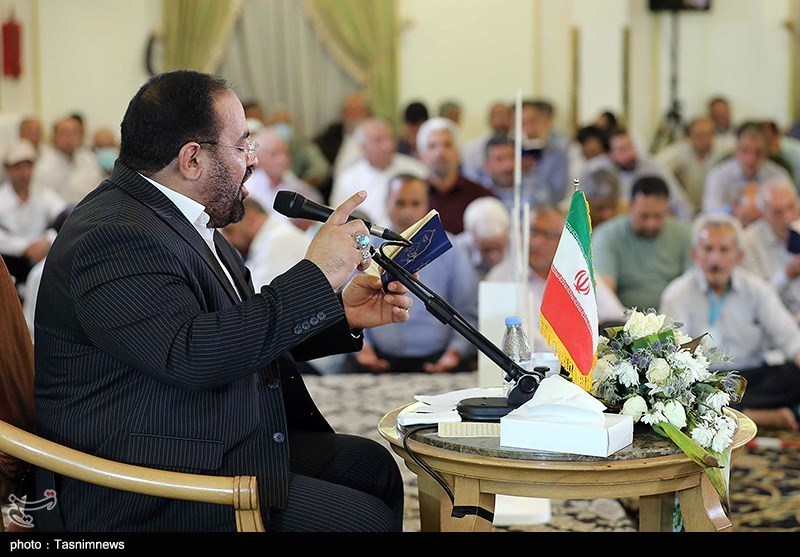 مراسم دعای کمیل زائران ایرانی در مدینه منوره