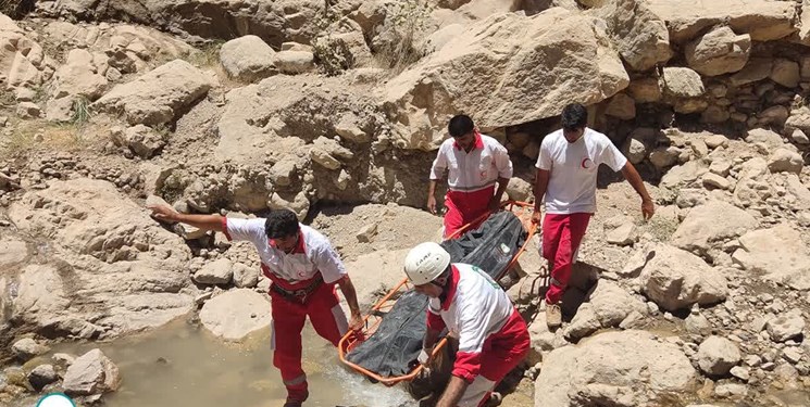 گردشگران جانباخته در حادثه مشایخ اهل استان فارس هستند