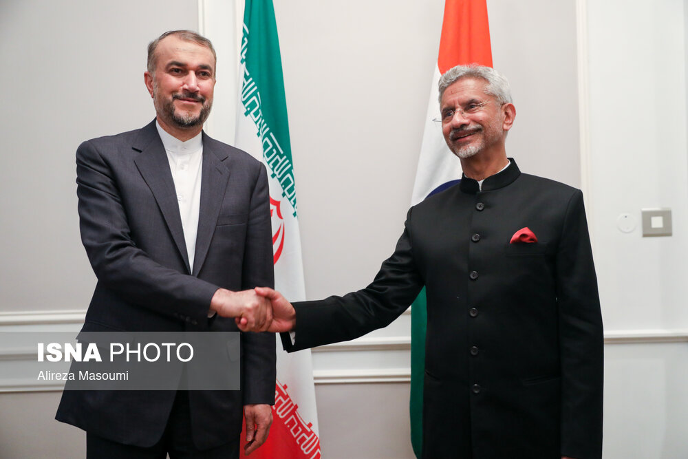 عکس/ دیدار وزرای خارجه ایران و هند