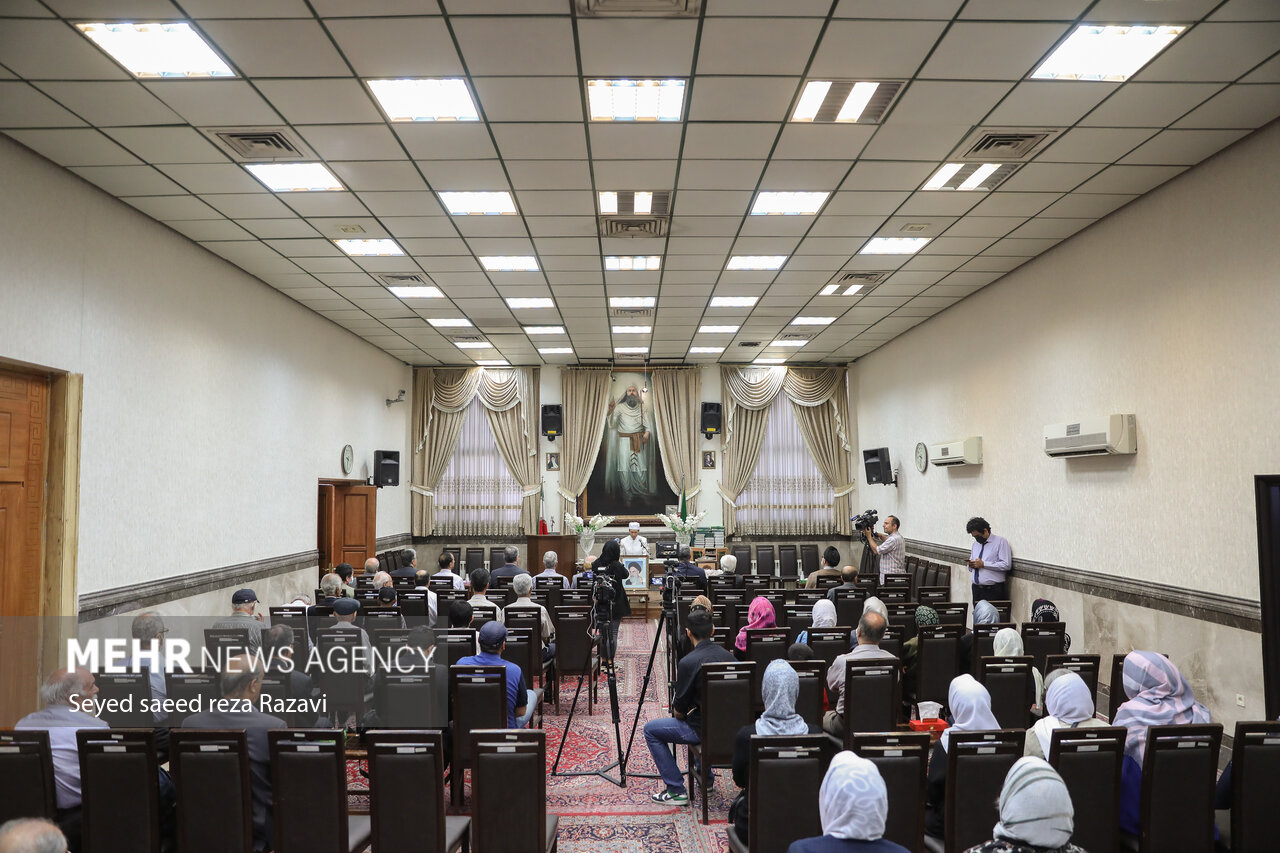 مراسم بزرگداشت سالگرد رحلت امام خمینی (ره) در جامعه زرتشتیان