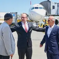 استقبال وزیر خارجه اتریش از دو زندانی تازه آزاد شده این کشور از ایران