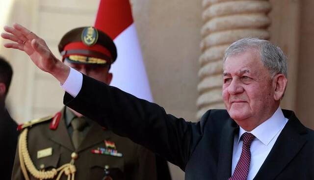 دستور رئیس جمهور عراق برای بررسی قوانین نظام صدام