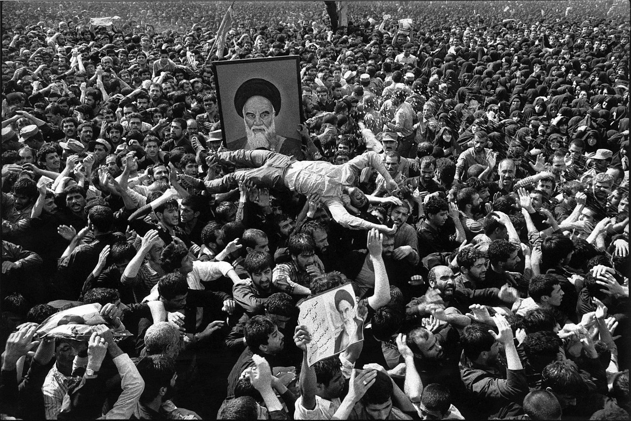 عکس/ ایام رحلت امام خمینی(ره) در خرداد ۱۳۶۸  