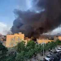 آتش‌سوزی مهیب یک انبار در حومه مشهد + ویدئو