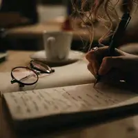 بخشی از کتاب/ ما فقط بر مبنای یک انتخاب، بدهی کلانی به بار نمی آوریم