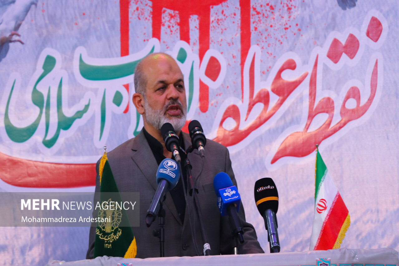 راهپیمایی مردم ورامین در سالروز قیام ۱۵ خرداد