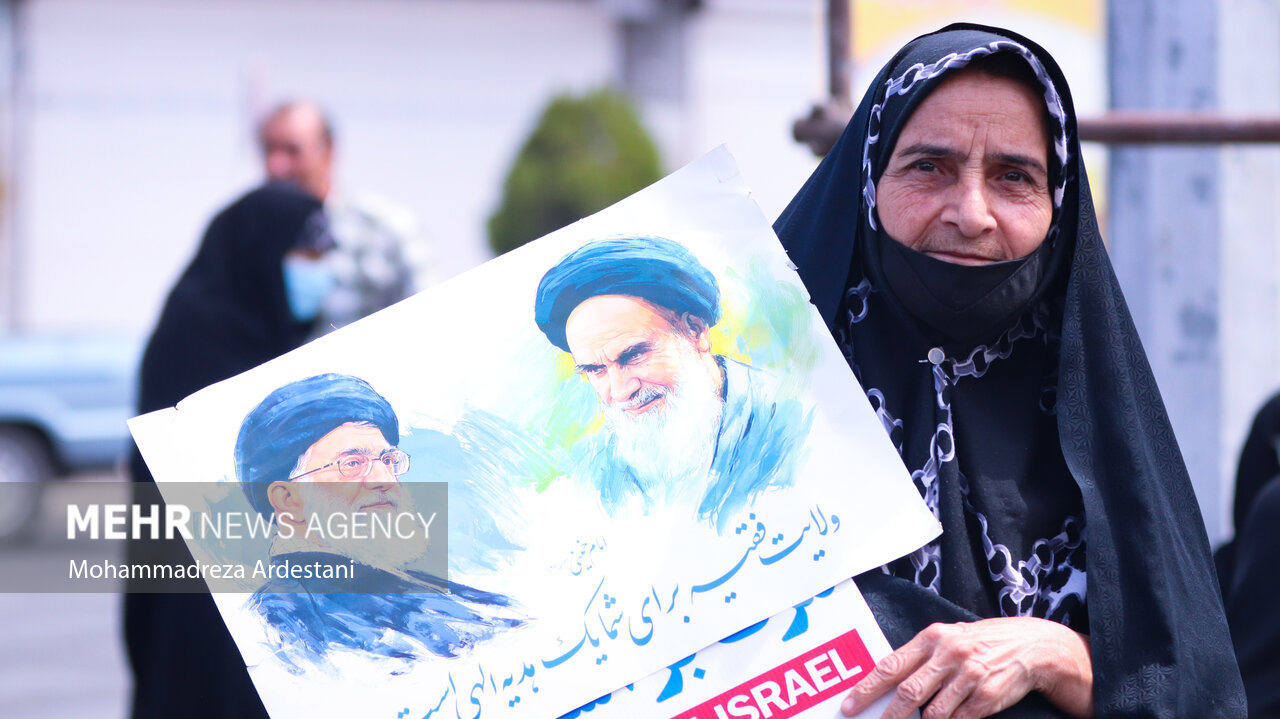 راهپیمایی مردم ورامین در سالروز قیام ۱۵ خرداد
