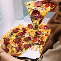 چرا باید کمتر پیتزا بخوریم؟