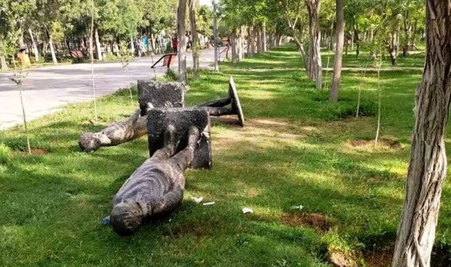 مرگ هولناک کودک اراکی بر اثر سقوط مجسمه در پارک
