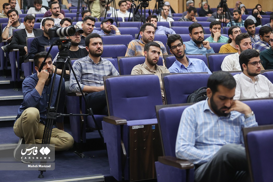 حواشی جلسه پرسش و پاسخ دانشجویان با سخنگوی دولت