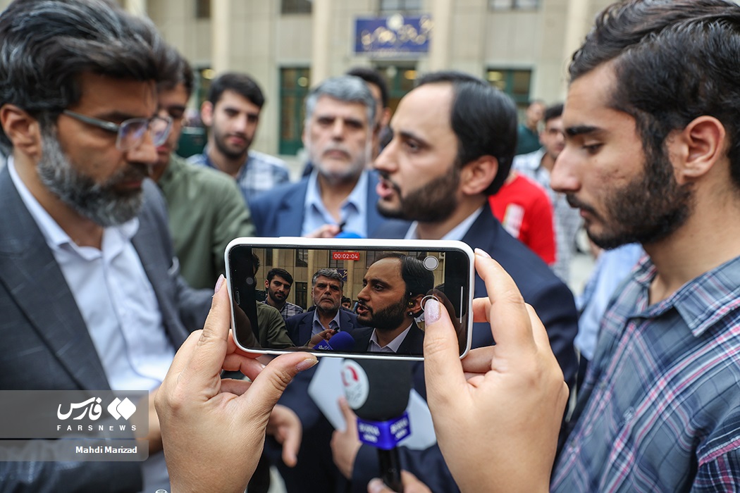 حواشی جلسه پرسش و پاسخ دانشجویان با سخنگوی دولت
