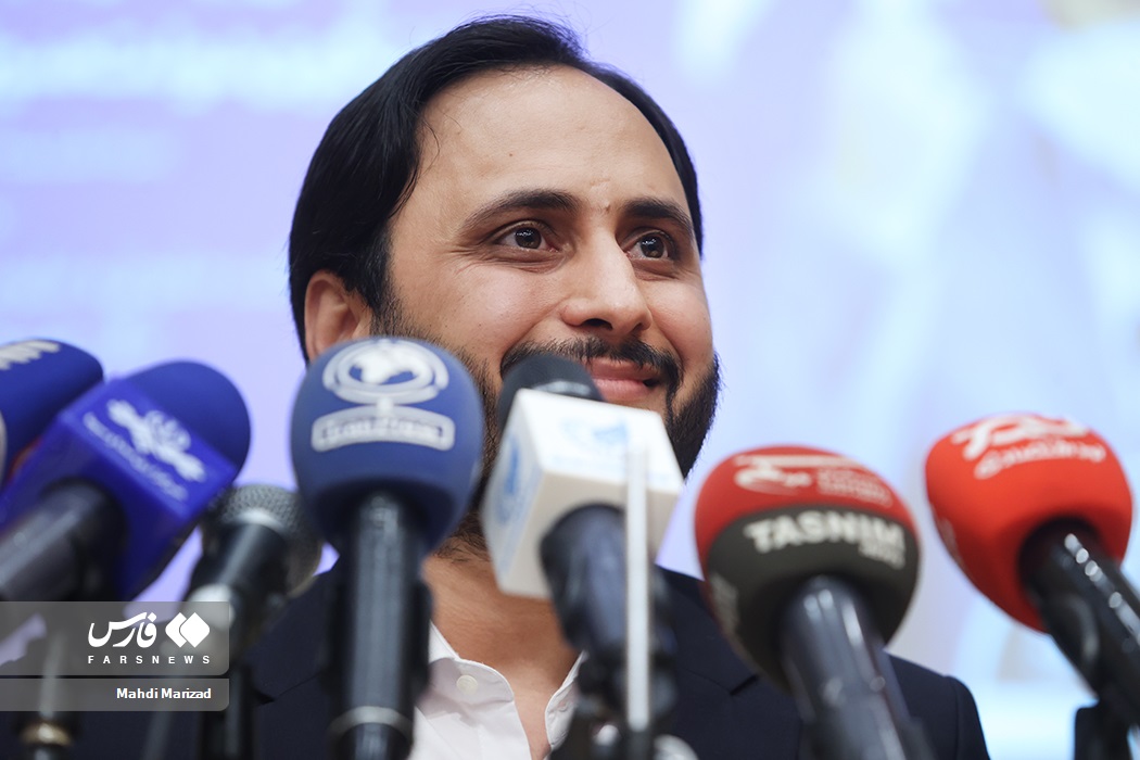 حواشی جلسه پرسش و پاسخ دانشجویان با سخنگوی دولت