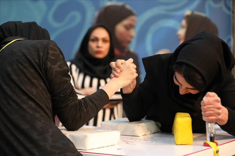 دعوت 2 بانوی کردستانی به اردوی تیم ملی مچ‌اندازی