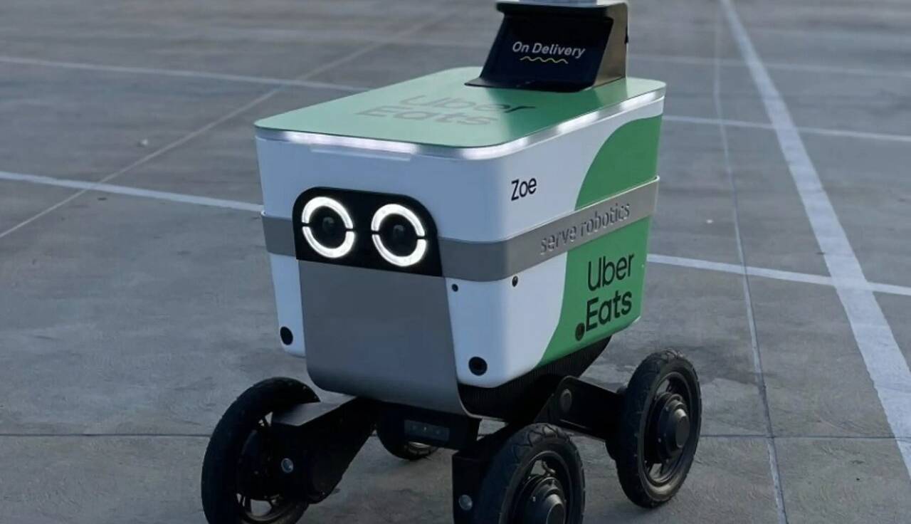 ۲ هزار ربات آماده تحویل غذا در آمریکا می شوند