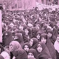 روایت تکان‌دهنده‌ای از قیام زنان قمی با شعار «یا مرگ یا خمینی» 