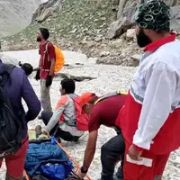 نجات بانو‌ی کوهنورد در ارتفاعات برفخانه طزرجان