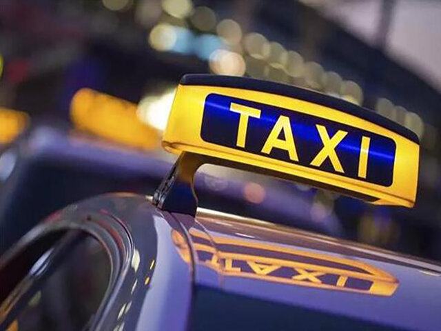 سامان‌دهی تاکسی‌های ورودی فرودگاه اهواز