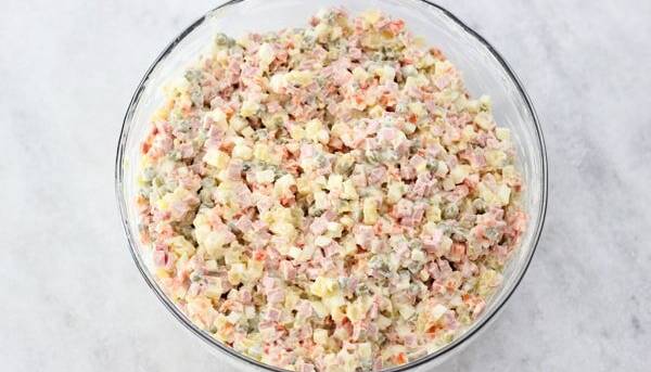 طرز تهیه یک سالاد برای ذائقههای خاص پسند