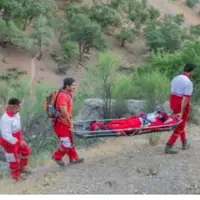 نجات فرد گرفتارشده در ارتفاعات آبشار ناری دنا