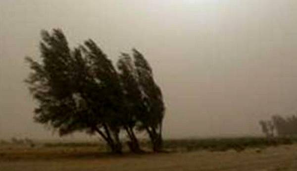 تندباد امروز هم مهمان آسمان قم است