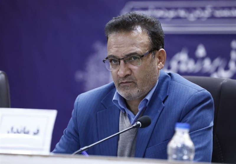 فرماندار بروجن: وزیر بهداشت در عزل رئیس بیمارستان اشتباه کرد
