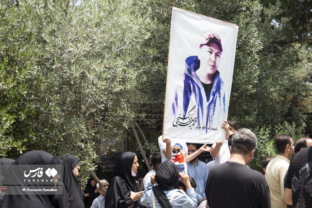 عکس/ بازگشت پیکر جوان ترین شهید مدافع حرم تیپ فاطمیون پس از 8 سال