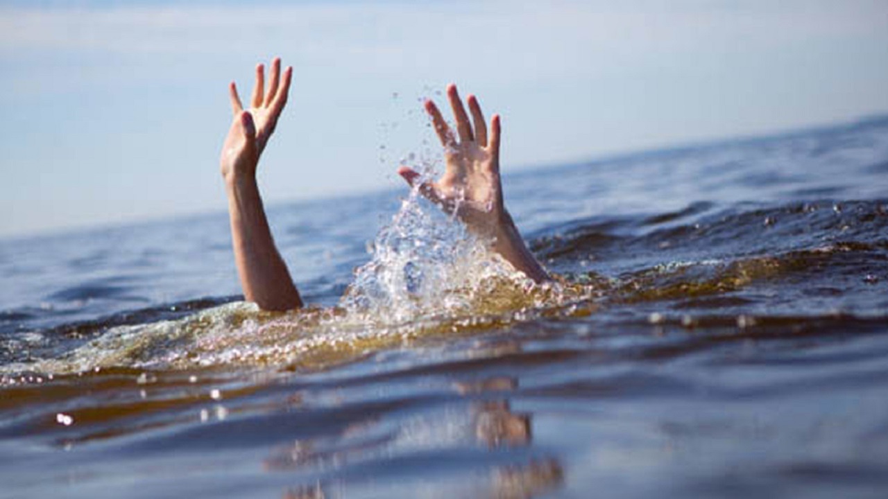 غرق شدن یک جوان ۱۹ ساله در دریاچه زریوار
