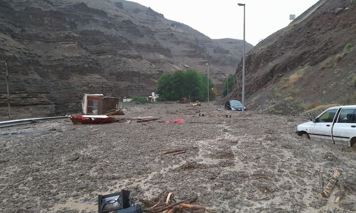 محور آشخانه به چمنبید مسدود شد