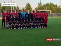 عکس یادگاری تیم امید با مهدی تاج پیش از پرواز به سمت کربلا