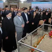 رئیسی بر سر مزار استاد شهریار