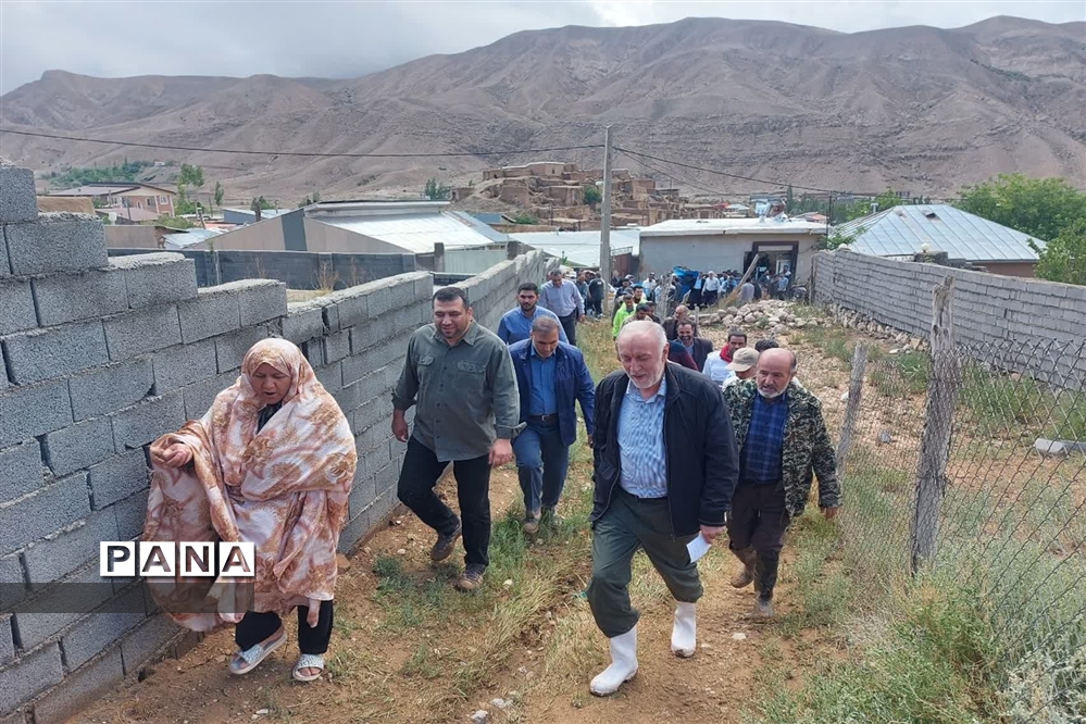 حضور میدانی استاندار تهران در نواحی سیل زده فیروزکوه 