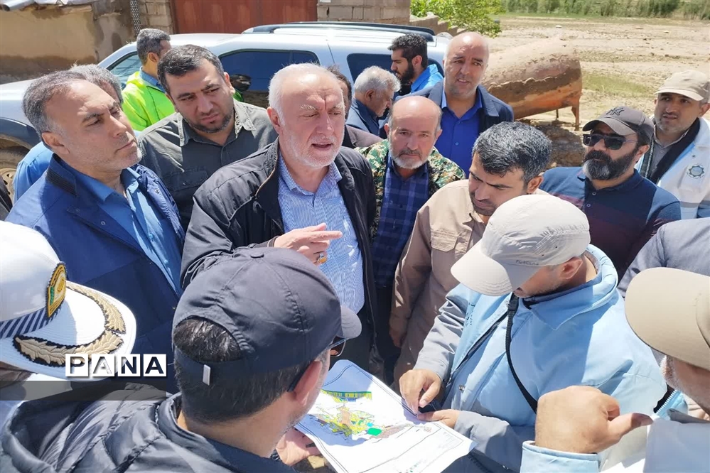 حضور میدانی استاندار تهران در نواحی سیل زده فیروزکوه 
